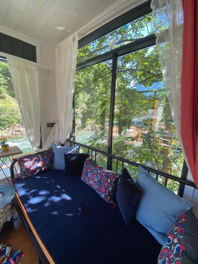 Vagona Tiny House Hotel Rize Ngoại thất bức ảnh