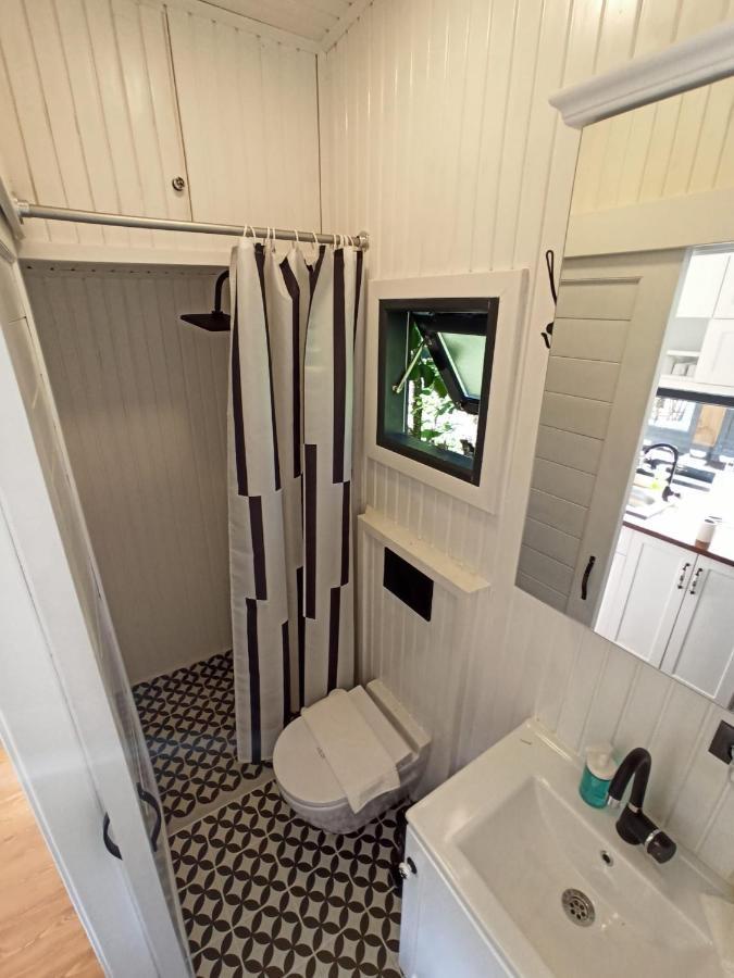 Vagona Tiny House Hotel Rize Ngoại thất bức ảnh