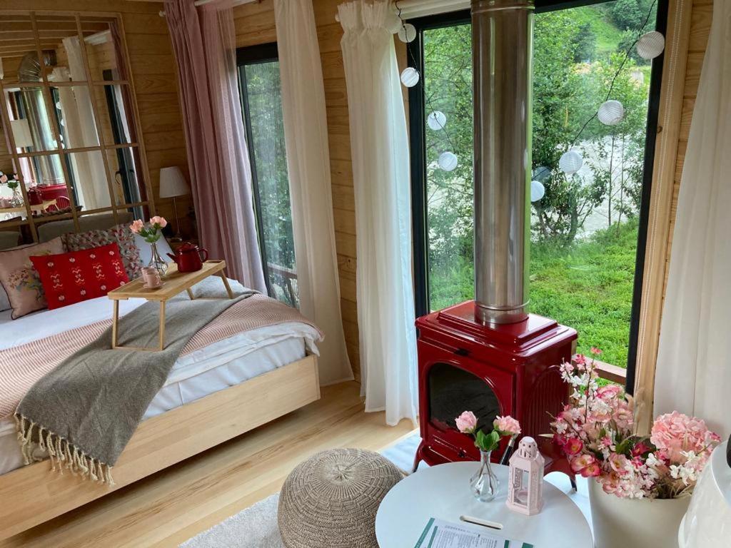 Vagona Tiny House Hotel Rize Ngoại thất bức ảnh