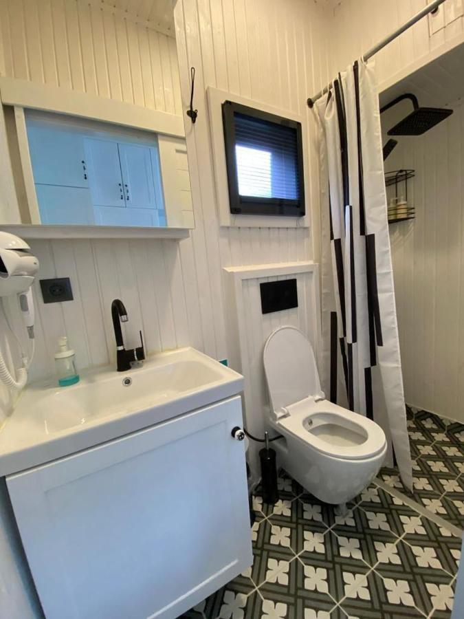 Vagona Tiny House Hotel Rize Ngoại thất bức ảnh